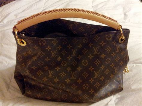 louis vuitton leathwr artsy replica|false louis vuitton prints.